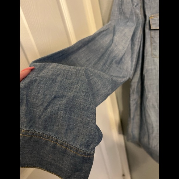 Old Navy Blue Denim Shirt - Picture 3 of 5